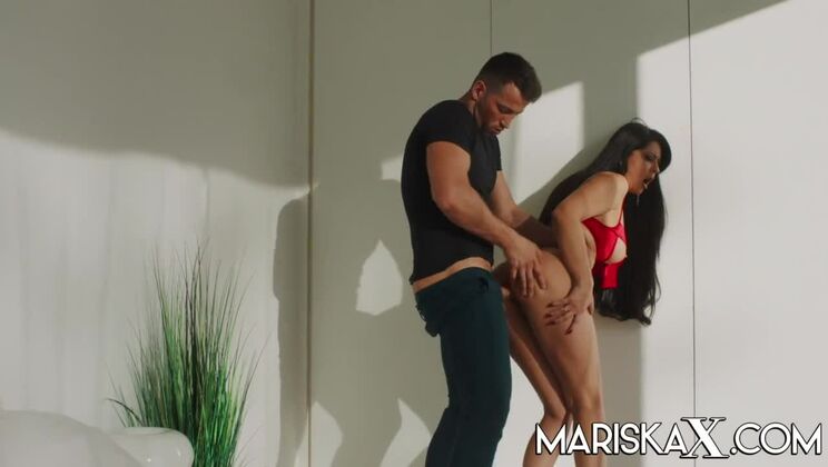 MARISKAX Busty Latina MILF Mariska fucked by her lover