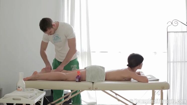 Young Raisa's Massage Turnsinto Unexpected Anal Pleasure