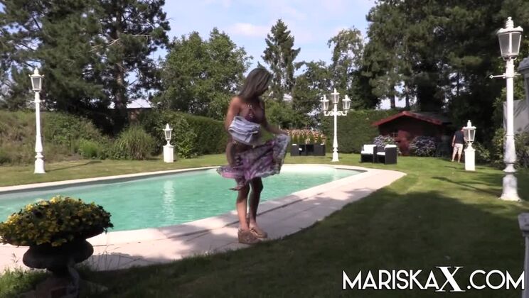 MARISKAX MILF Nikky Clarisse ass fucked by the pool