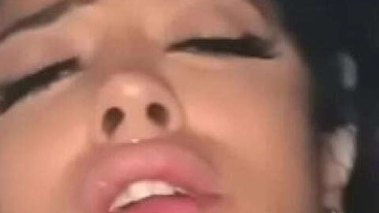 Stunning Lightskin Stripper from Orlando Falls for a Rapper