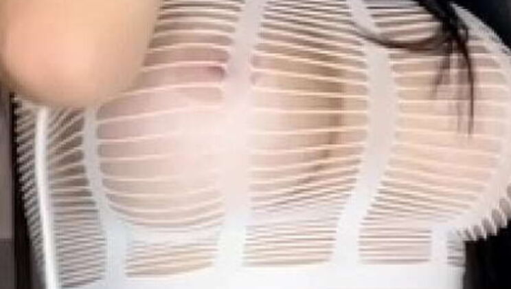 Hot Colombian Babe Michelle Giraldo Plays with Dildo