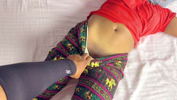 Hot Indian Bhabhi Aathiyaa's Delicious Pussy - Cum Inside Her Now!