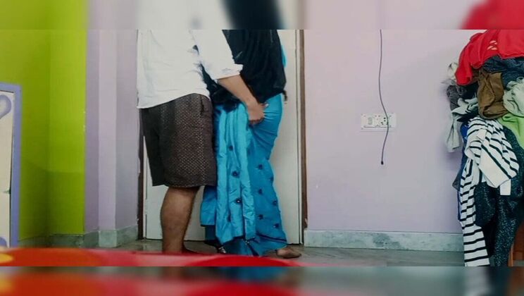 Hot Indian Bhabi Doggy Style Sex with Reshma Begum - Desi Aunty Fuck