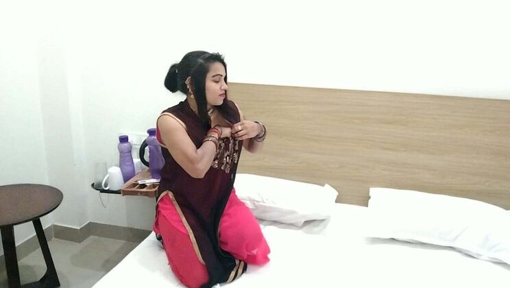 Indian Maid Steals Money While Cleaning - Hardcore Desi Servant Sex with Baby Kajal
