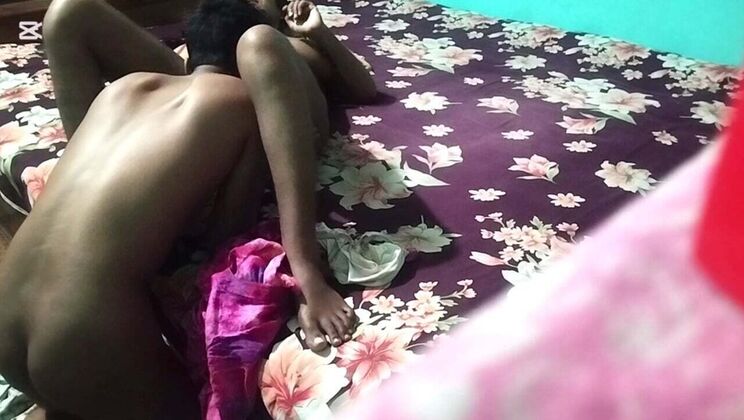 Morning Desi Bhabhi Fuck - Homemade Indian Amateur Creampie