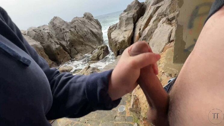 German Amateur Couple Huge Cumshot After Beach Handjob