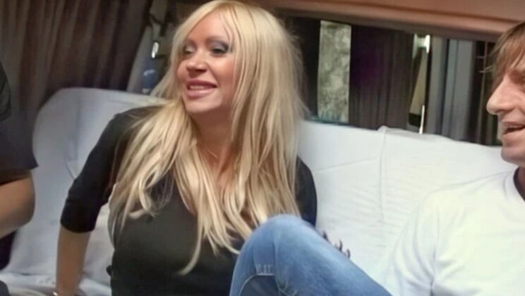 Blonde MILF Sam Bond Gets Double Teamed in Van - Threesome Fuck with Big Tits & Doggy Style