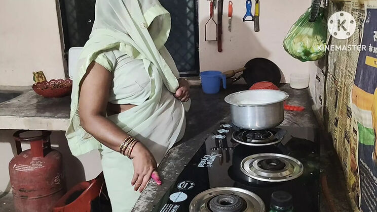 Desi daughter-in-law gets fucked hard by father-in-law at home - Annuakhil rough sex