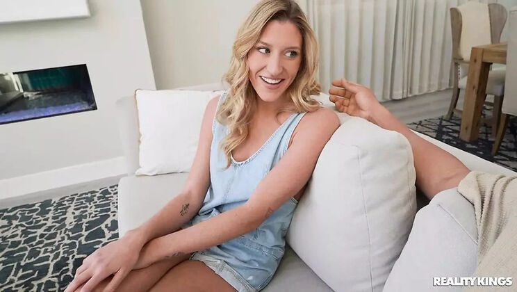 Big Tits Blowjob & Hardcore Fuck - Ricky Johnson Pounds Addison Vodka