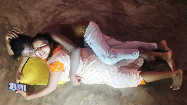 18-Year-Old Indian Village Girl Hardcore Sex - Desi Bhabhi Fucked by Devar
