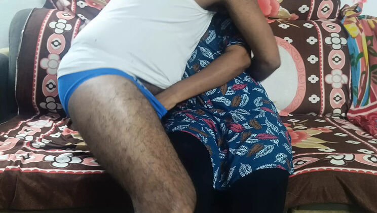Hot Married Indian Housewife Pushpa Valli Hardcore Licking on Sofa - Cheating Wife Fucked Rough