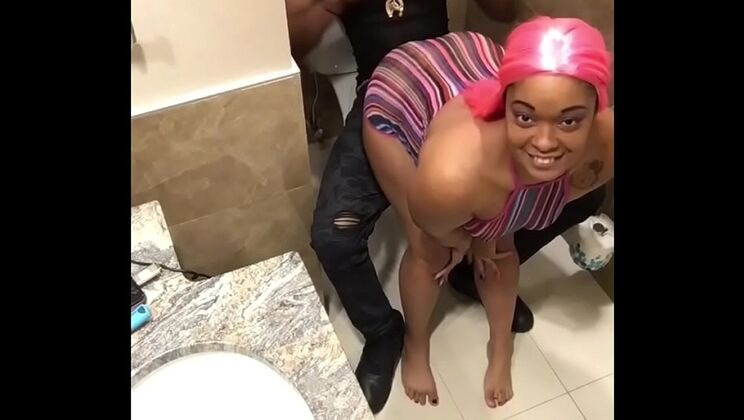 Vixen Vanity Gets Her Wig Fucked Off - Blowjob & Creampie Hardcore Sex