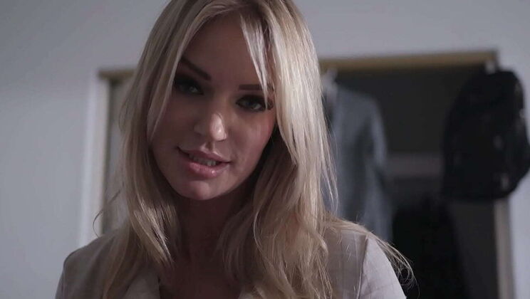 Blonde MILF Rachael Cavalli Gets Initiated with Hardcore Doggystyle & Facial - POV Story