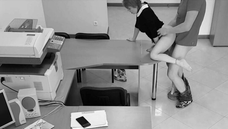 Amateur Office Fuck - Secretary Rides Boss Hard
