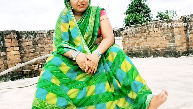 Indian Bhabhi Hardcore Fucking with Hindi Audio - Desi Aunty Rough Sex and Cumshot