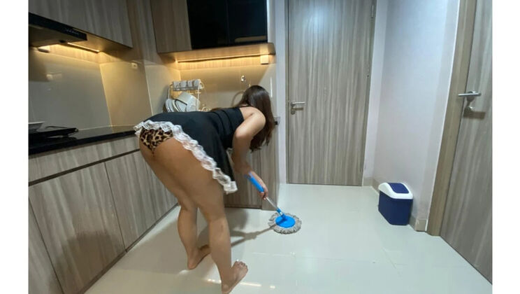 Hot Indonesian Maid Clarelia Gets Brutal Doggy Style Fuck by Jamsen - Homemade HD Sex