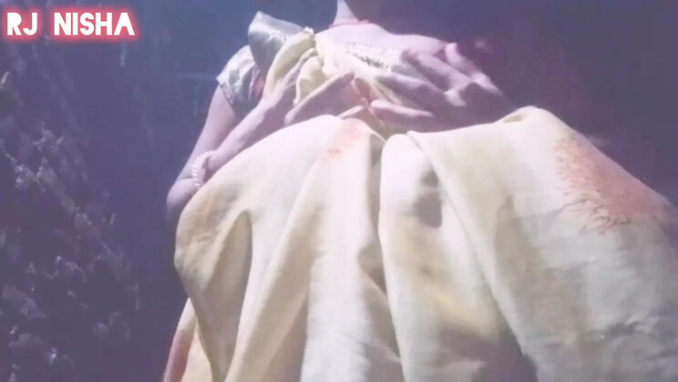 Desi Bhabhi RJ Nisha Fingering Her Pussy and Masturbating Solo