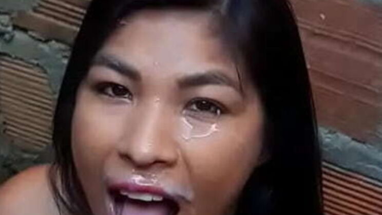 Amateur Latina Girl Alexachris20 Loves Sucking Cock and Taking Cumshots