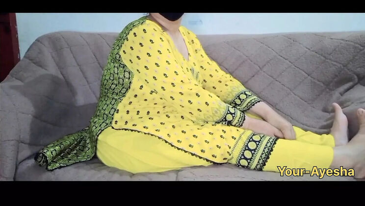 Desi Indian Ayesha Bhabi Solo Masturbation at Home - Big Tits Aunty HD Video