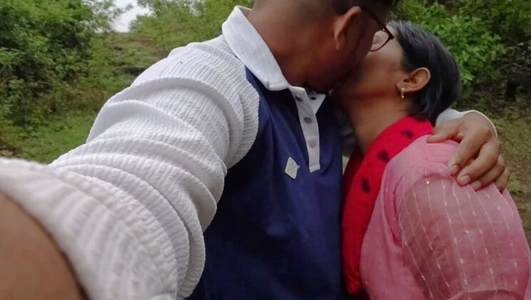 Desi Village Sex: Indian Bhabhi Permi Pooja Fucked in Jungle by Husband