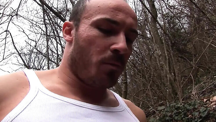 Ugly Italian MILF Loves Anal Riding and Blowjob Outside