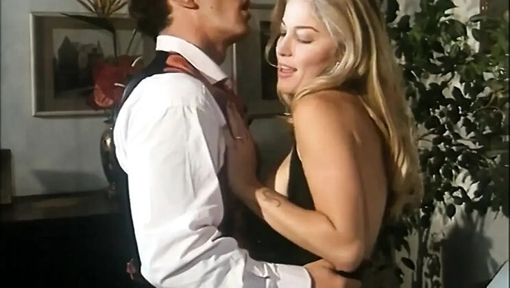 Moana Pozzi Vintage Hairy Pussy Licking and Cock Sucking 69 Position