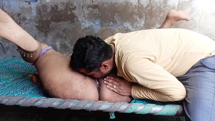 Hardcore Rough Painful Quick Fuck Scenes with Indian Aunty and Big Cock Blowjob