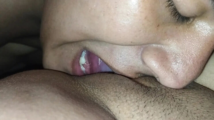 Cuckold Cleanup: Sexholic's Man Watches with Beautiful Eyes as He Cleans Pussy After Fucking