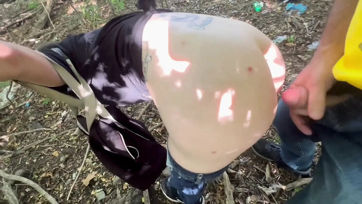 Quick Blowjob in the Woods with Horny MILF Brunette