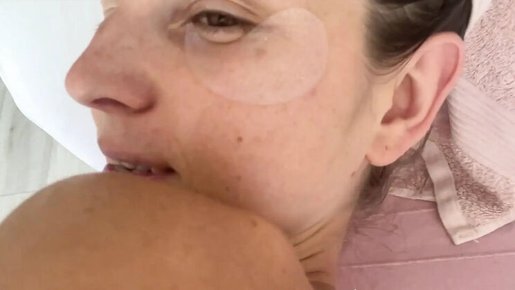 Gina Gerson Morning Solo - Amateur Teen Foot Fetish & Hot Sex