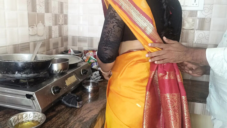 Indian Maid Fucking Hard in Kitchen - Homemade Desi Aunty Role Play