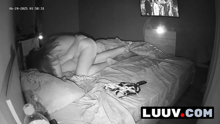 Amateur Homemade Couple Hardcore Sex - Brunette Girlfriend Fucked By Boyfriend On Webcam At 2 AM