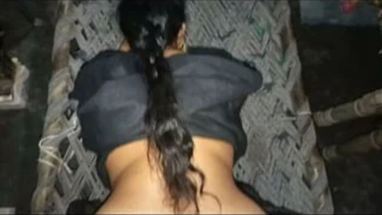 Desi Bhabhi in Black Suit Doggy Style Fuck - Hindi Audio