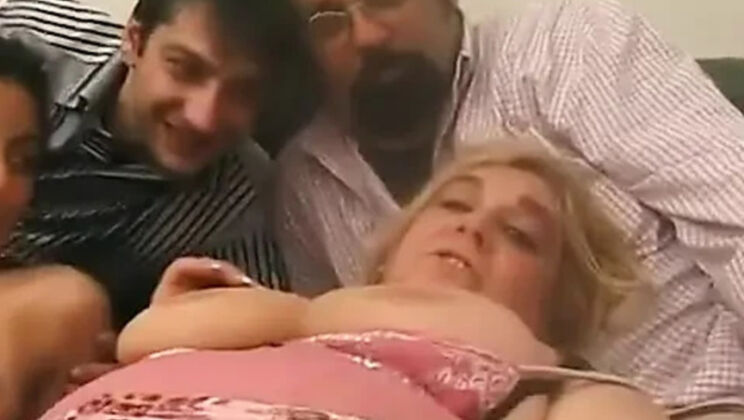 Italian Amateur Sluts Pissing Orgy Fun in Toilet Gangbang