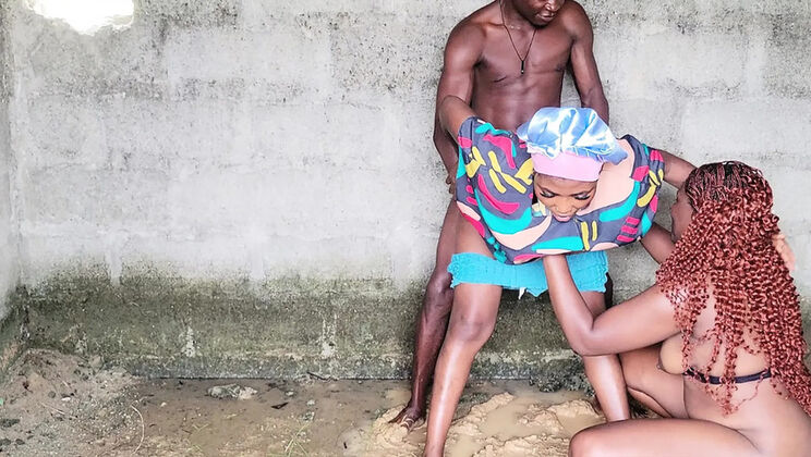 Creamyshuga Anal Fucking with Friends in Unfinished Building Outdoor Sex