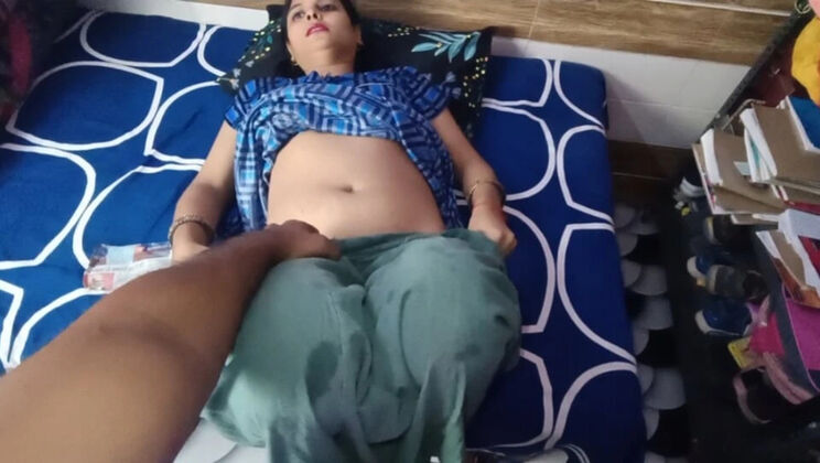 Desi Bhabhi Tannu Hot MMS Viral - Indian Wife Anal Doggy Style Fucking