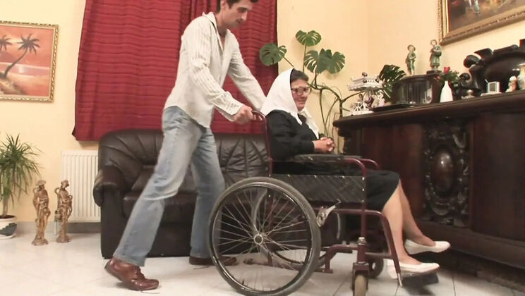 Brunette Granny With Flat Tits Gets Her Hairy Pussy Banged Hard