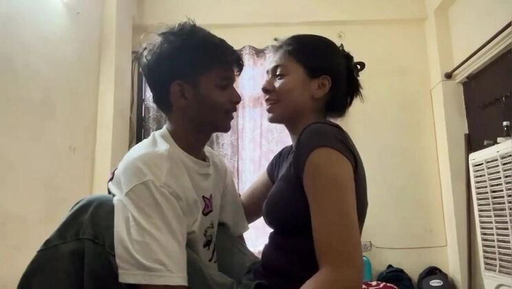 Desi College Girl Fucks Boyfriend in Hostel - Blowjob, Doggy Style & Cumshot