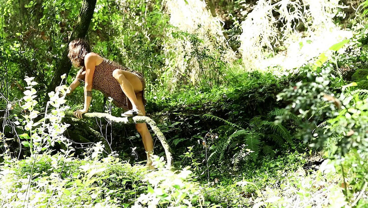 Magia Rosa Tiny Latina Fucks in Forest - Blowjob Handjob Outdoor Sex