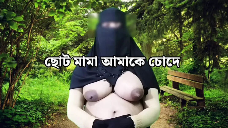 Desi Housewife Blowjob with Friend in Bathroom - Homemade Indian Sex