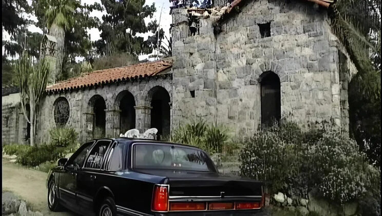 Steve Holmes Spoil Mandy Mystery Threesome Romance - Big Tits Blowjob Cumshot MILF Hardcore