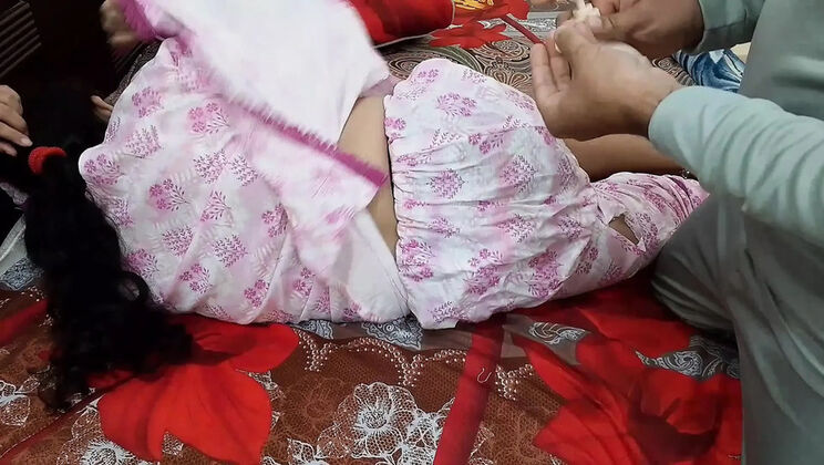 Hot Step Mom Gives Back Massage With Happy Ending - QueenbeautyQB MILF