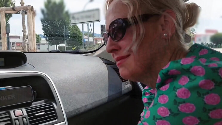 Amateur Blonde Mature Wife Fucks in Car Wearing Sexy Dress - Hot German MILF