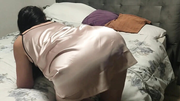 Mature MILF Stepmom Takes Big Ass Anal Creampie Doggystyle