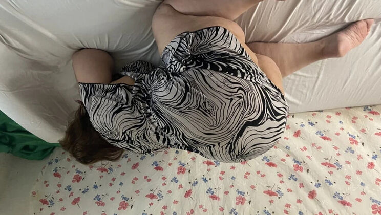 Granny Zina Gabon's Big Ass Fucked Hard by BBC Gym Trainer Doggystyle at Home