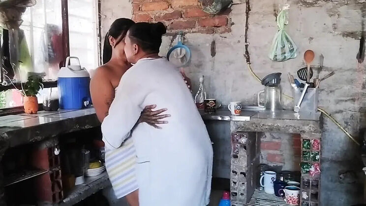 Amateur Latina Lesbian Surprise in Kitchen - Big Ass Colombian Homemade HD
