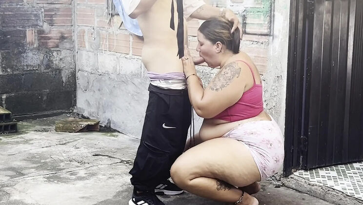 Magoculionero hardcore fucks big ass latina MILF with milk cumshot in mouth blowjob POV