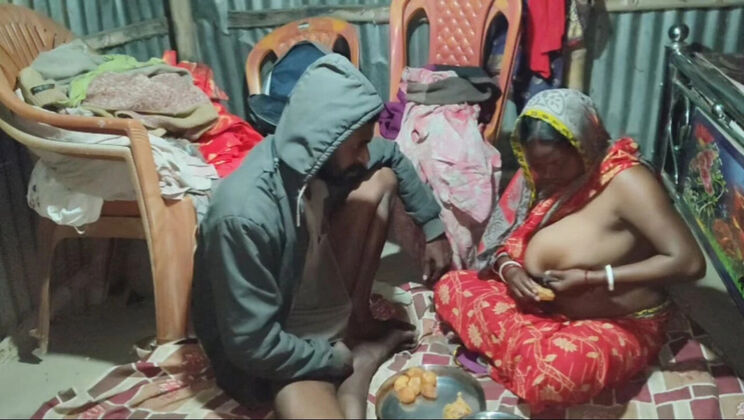 Desi Indian Housewife Gives Milk With Pani Puri - Big Tits Bhabhi Anal Fuck