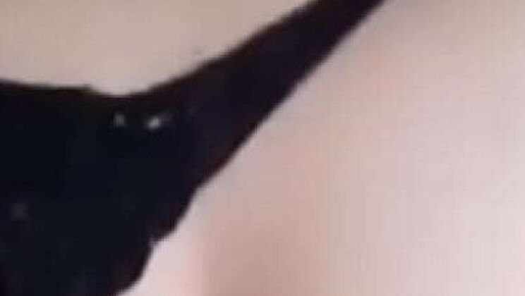 Amateur Latina with Big Booty Fucks in Car - Sister in Law Secluded Countryside Sex