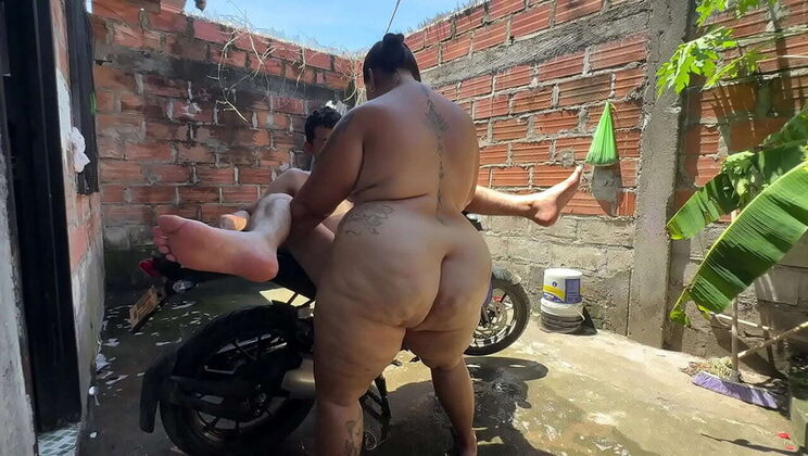 My neighbor helps wash my motorcycle then fucks me hard - Paolitasexy & Magoculionero rough sex with big natural tits and huge ass